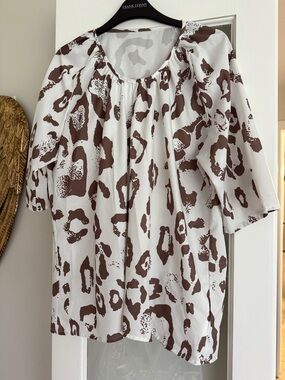 Women’s Brown Leopard Print Peasant Top